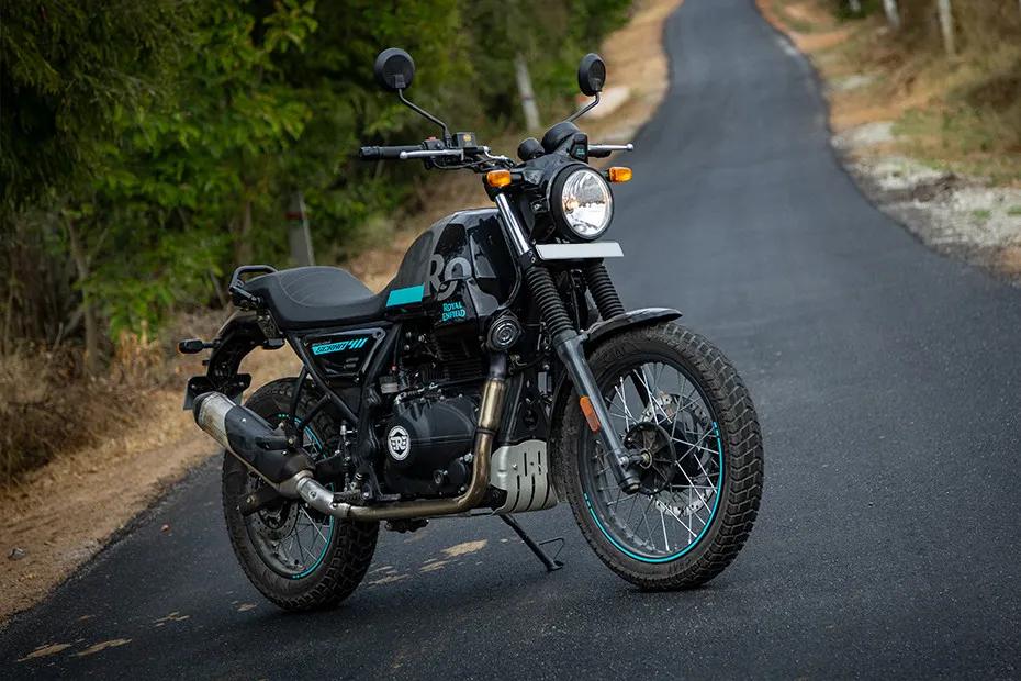 Royal Enfield Scram 411 Blazing Black and Skyline Blue image